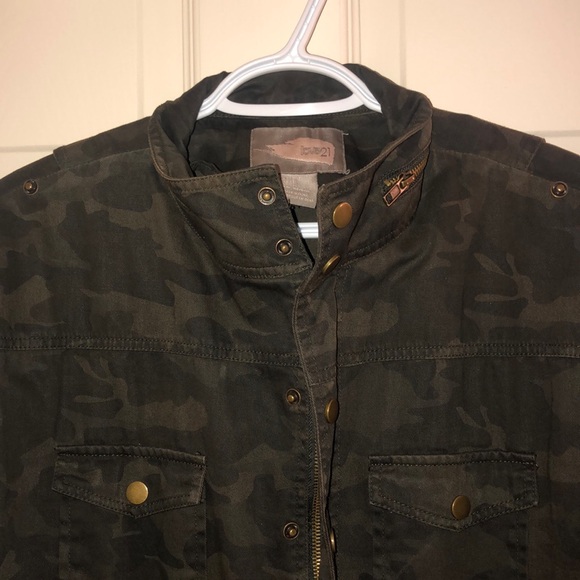 Love21 army green camo jacket - Picture 5 of 7